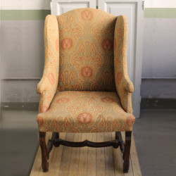 Armchair with Cashmere Pattern